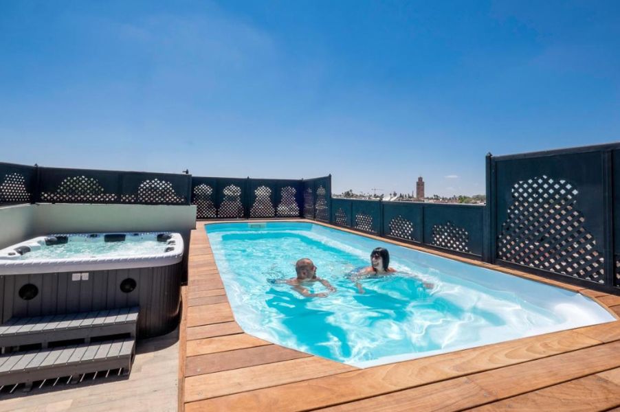 Piscine et jacuzzi Riad Nesma Suites & Spa